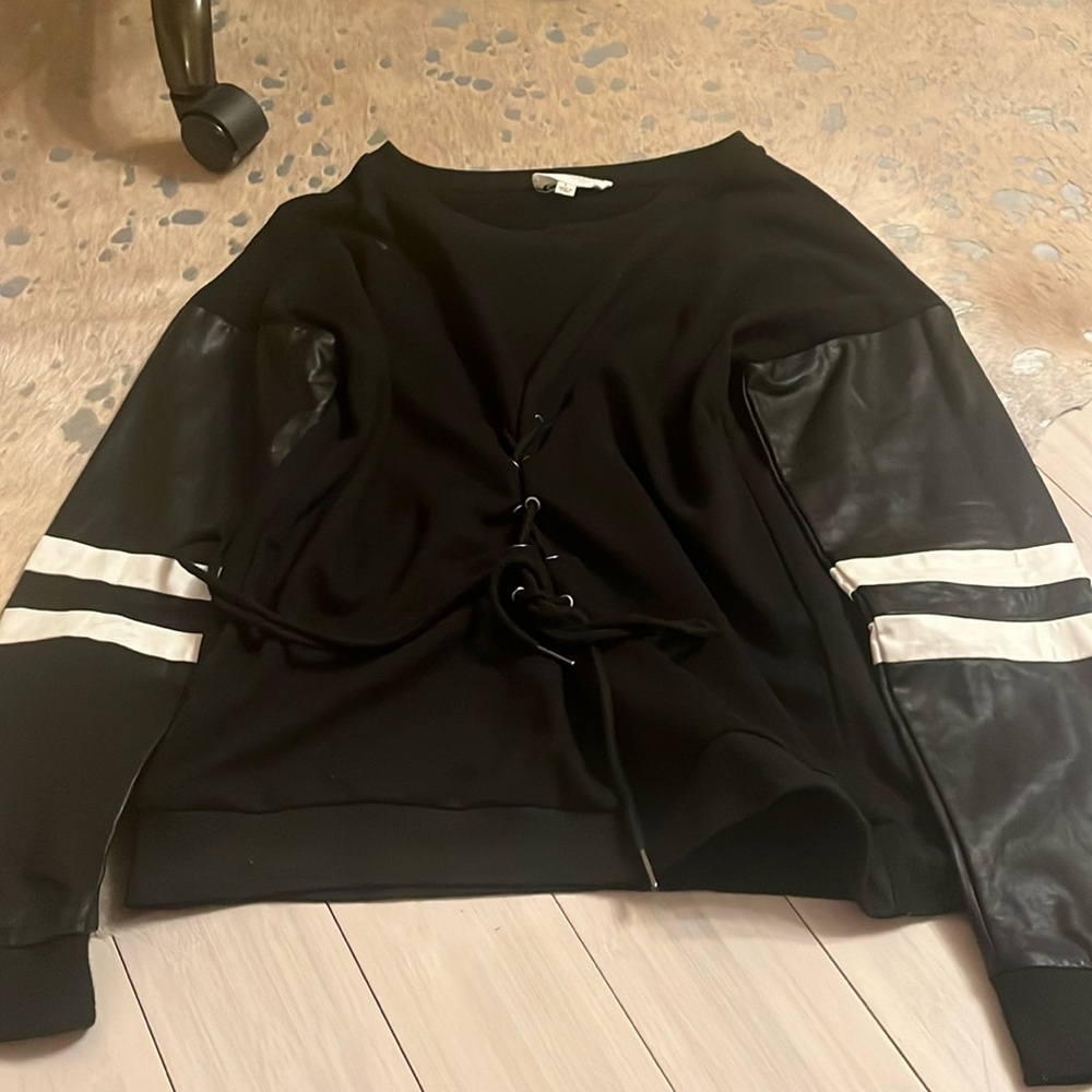 Dance & Marvel Long Sleeve Size L